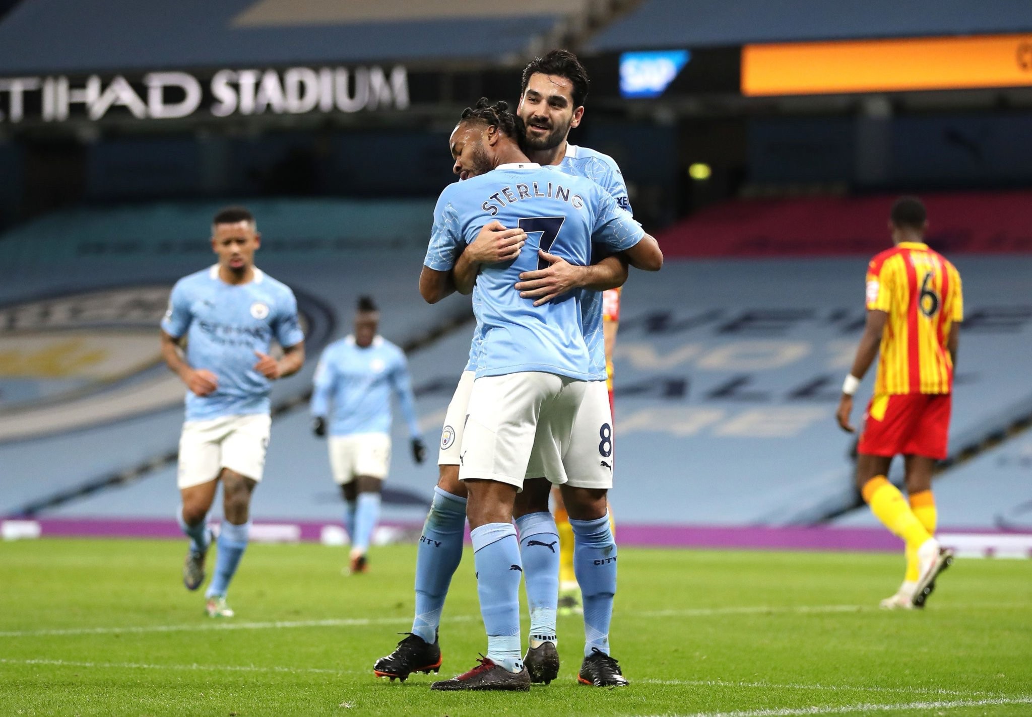 通过引入轮 通过引入轮