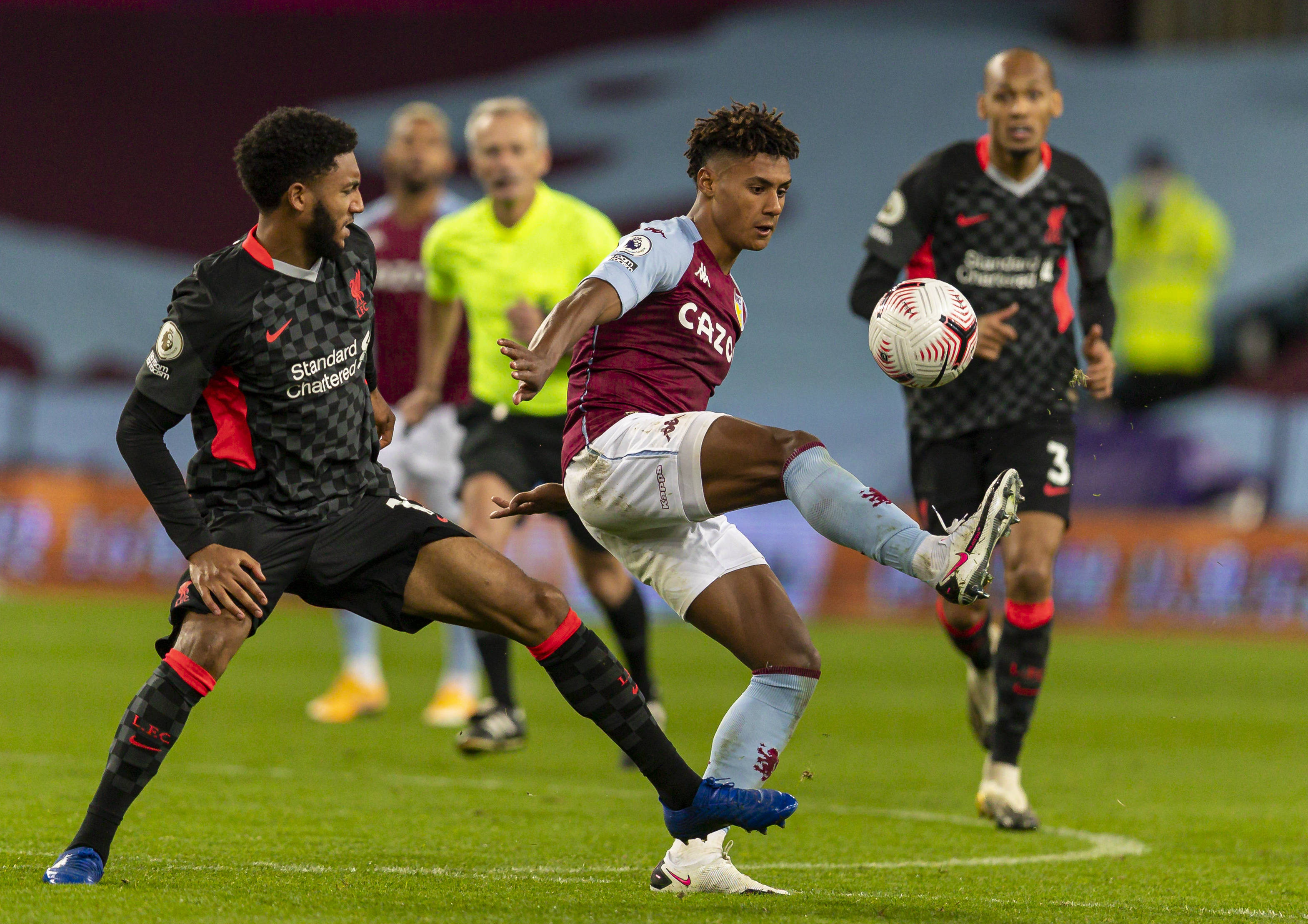 西期间表现 西期间表现